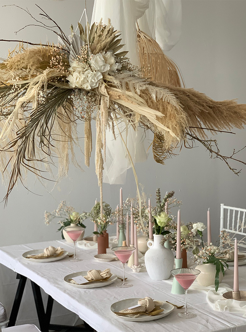 Blumendekoration Hochzeitstisch im Boho-Style | Kerstin Adrian Brautstrauss-Manufaktur